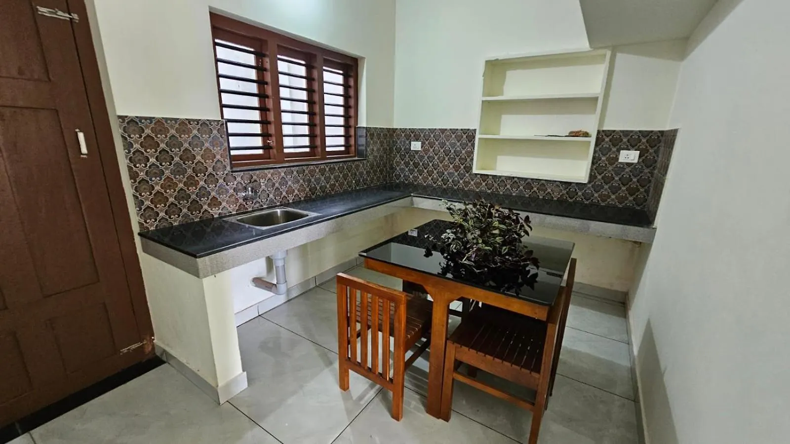 Middle Wayanad Holyday Inn Kaniyambetta India